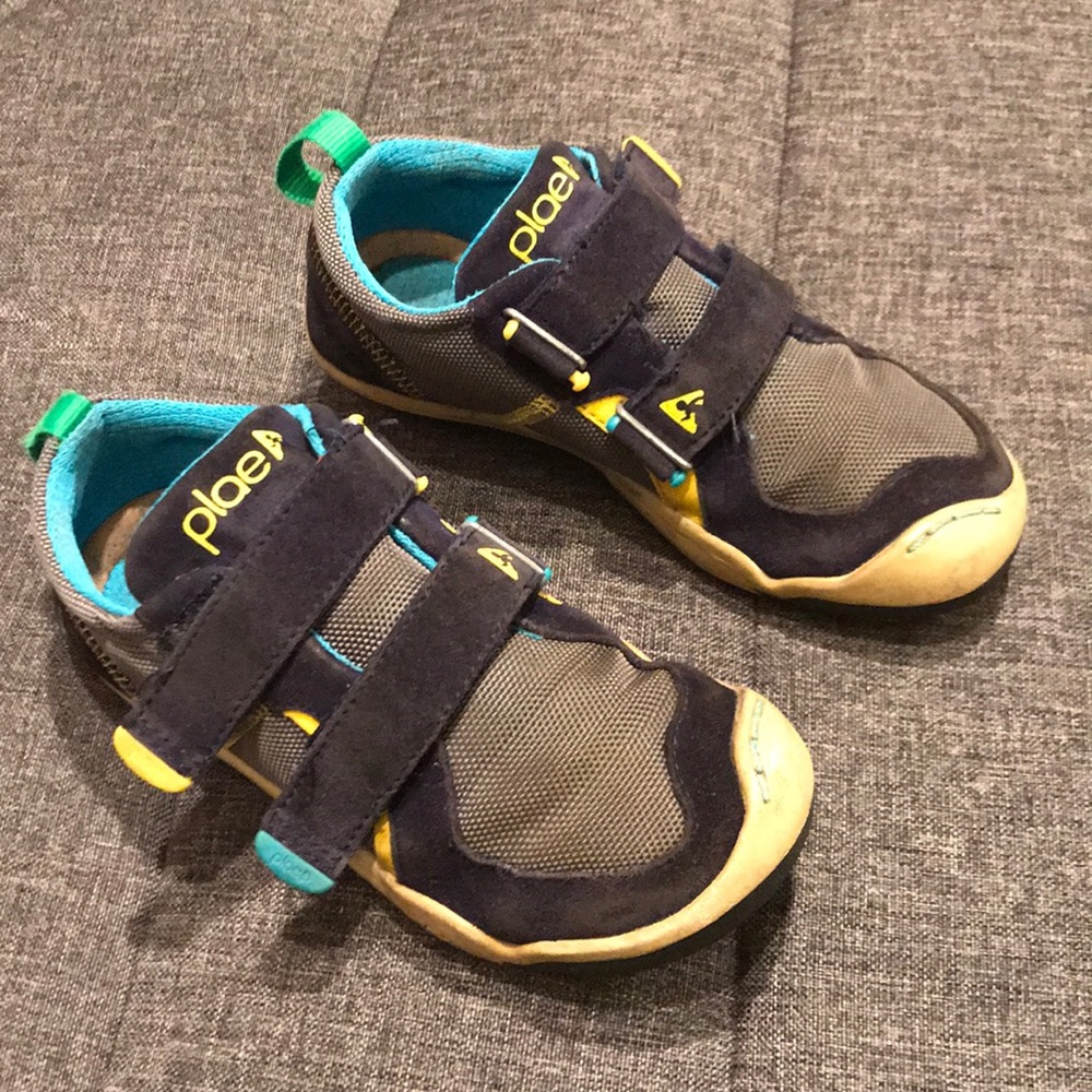 Plae Shoes